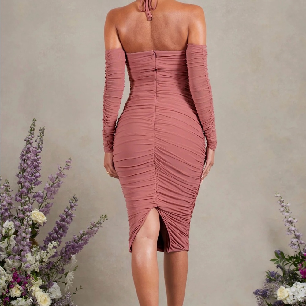 Elegant Off-Shoulder Ruched Dress in Mauve